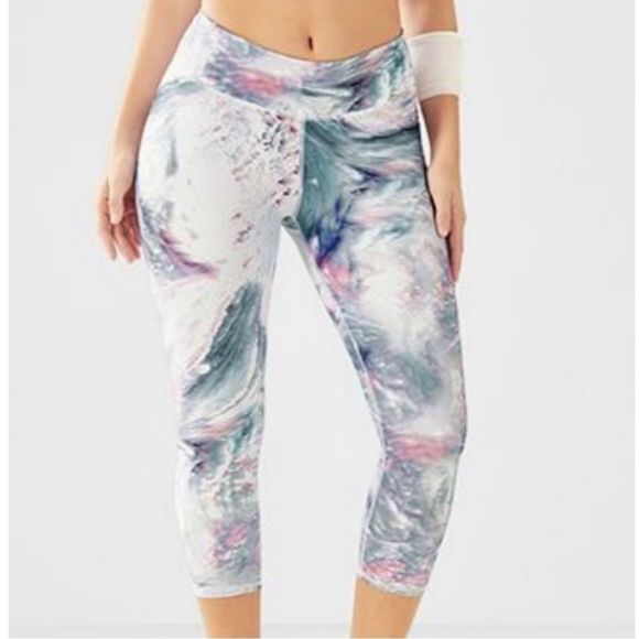 Fabletics High Waisted Capri Marble leggings size xs see measurements - Picture 1 of 5